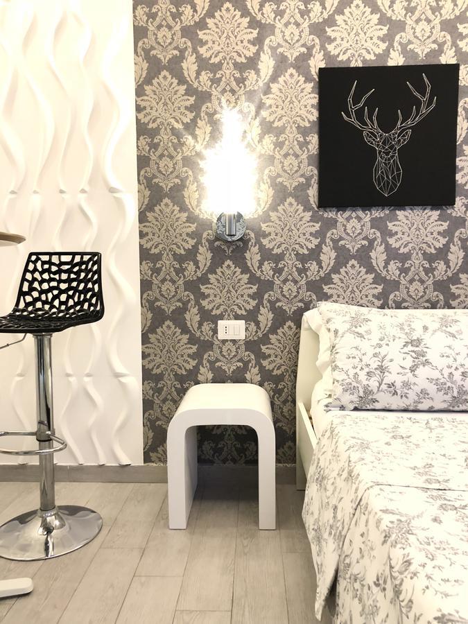 Bed & Breakfast Black & White G&g Rom